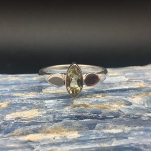 Lemon Quartz Ring // 925 Sterling Silver // Marquise Spade Setting // Silver Quartz Ring
