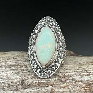 Handcrafted Vintage Style Opal Ring // 925 Sterling Silver // Size 7