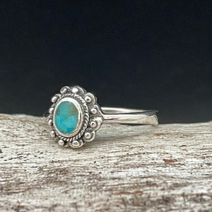 Anillo de turquesa genuina // Plata de ley 925 // Diseño balinés hecho a mano // Tallas disponibles: del 5 al 10