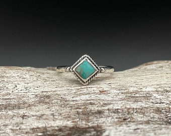 Diamond Shape Turquoise Ring // 925 Sterling Silver with Genuine Turquoise