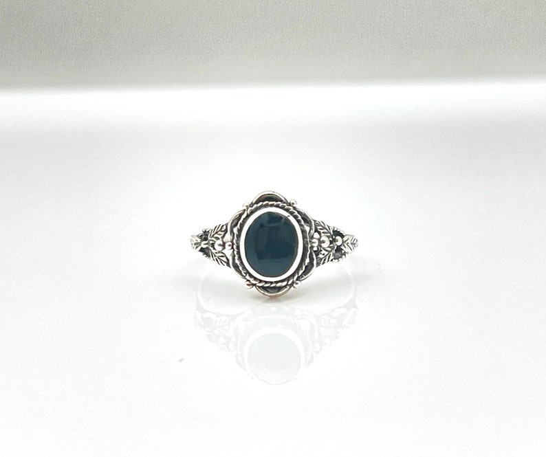 Vintage Onyx Leaves Ring // 925 Sterling Silver with Black Onyx // Size 4 to 10 image 7