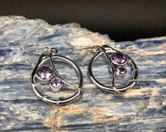 Amethyst Drop Earrings // 925 Sterling Silver // Circular Setting // Silver Amethyst Earrings // Natural Purple Amethyst Earrings