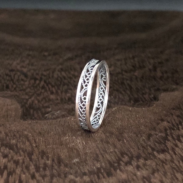 Thin Filigree Ring // 925 Sterling Silver // Filigree Bali Band Ring