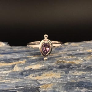 Amethyst Ring Size 6 // 925 Sterling Silver // Bead Teardrop Setting // Natural Purple Amethyst Ring