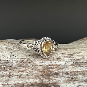 Celtic Citrine Ring // 925 Sterling Silver // Teardrop Yellow Citrine Ring //Infinity Citrine Ring