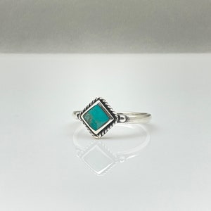 Diamond Shape Turquoise Ring // 925 Sterling Silver with Genuine Turquoise image 5