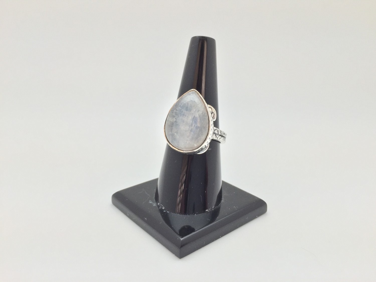 Moonstone Ring Size 7 // Teardrop Design Rainbow Moonstone | Etsy