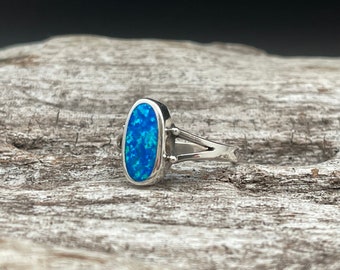 Classic Blue Opal Ring // 925 Sterling Silver // Sizes 4 to 10 Available