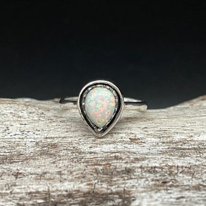 Opal Silver Ring // 925 Sterling Silver // Sizes 5 to 10 // Teardrop Opal Ring // Pear Shape Opal Ring