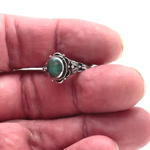 Vintage Turquoise Leaves Ring // 925 Sterling Silver with Genuine Turquoise // Size 5 to 10 image 7