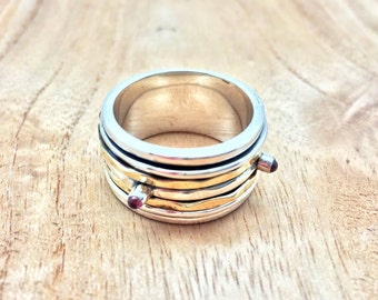 Two-tone Garnet Spinner Ring // 925 Sterling Silver // Hammered Gold and Silver Spinner Ring