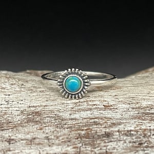 Small Turquoise Sun Ring // 925 Sterling Silver with Genuine Turquoise // Sizes 5 to 10 Available