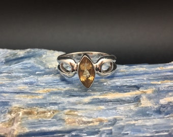 Silber Citrin Ring Size 7 // 925 Sterling Silber // Marquise Fassung // Handgefertigt