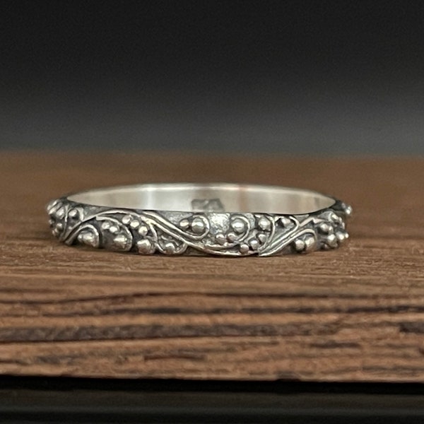 Thin Bali Band Ring // 925 Sterling Silver // Bali Band Silver Ring