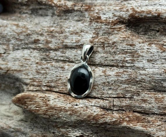 Small Black Onyx Pendant // 925 Sterling Silver // Ripple Oval Setting