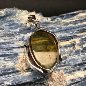 Green Amber Pendant // 925 Sterling Silver // Oval Setting // Natural Baltic Amber // Translucenct Green Color