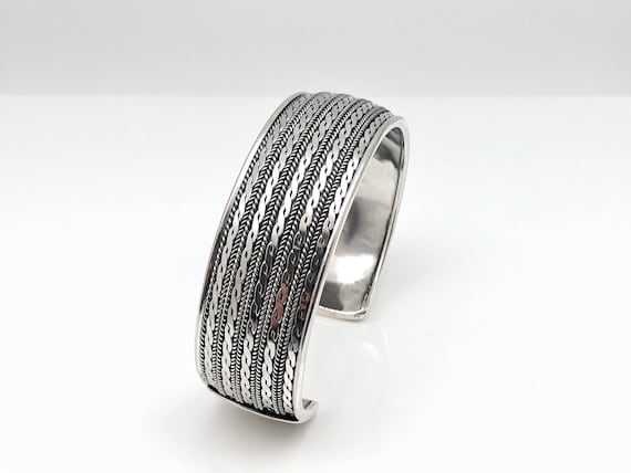 酸化スターリングシルバーのインフィニティカフブレスレット - Etsy 日本