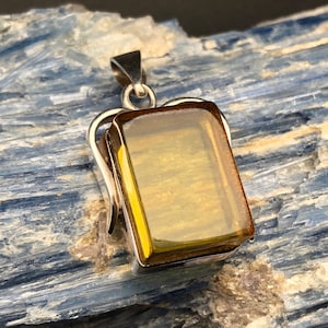 Green Amber Pendant // 925 Sterling Silver // Rectangular Setting // Natural Baltic Amber // Translucenct Green Color