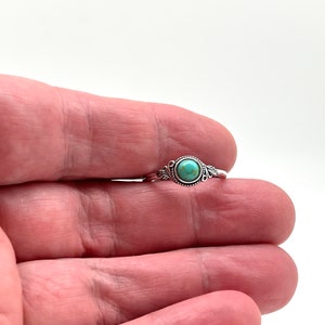 Turquoise Leaf Ring // 925 Sterling Silver with Genuine Turquoise // Oxidized image 3