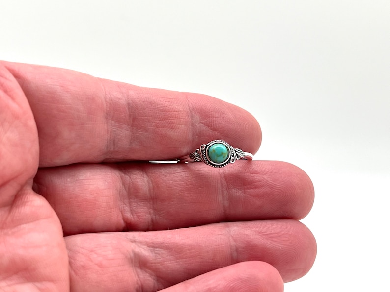 Turquoise Leaf Ring // 925 Sterling Silver with Genuine Turquoise // Oxidized image 3