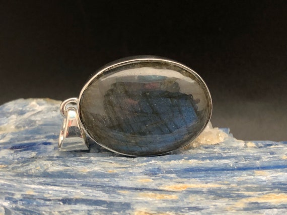 Minimalist Labradorite Pendant: Oval 925 Sterling Silver Setting