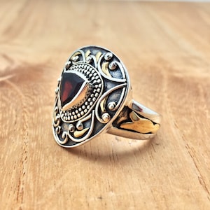 Garnet Ring Size 9 // 2 Tone Garnet Ring // 925 Sterling Silver // Gold and Silver Garnet Ring // Sterling Garnet Ring