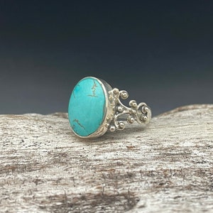 Detailed Silver Turquoise Ring: Handmade 925 Sterling Silver, Sizes 7-10