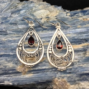 Bali Garnet Earrings // Teardrop Swirl Setting // Dangly Garnet Earrings // Sterling Garnet Earrings // 925 Sterling Silver