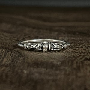 Traditional Bali Band Silver Ring // 925 Sterling Silver // Sizes 5 to 10