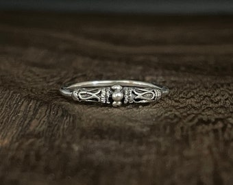 Traditional Bali Band Silver Ring // 925 Sterling Silver // Sizes 5 to 10