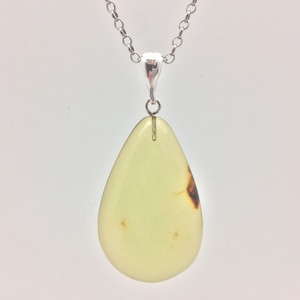 Grüner Bernstein Anhänger // 925 Sterling Silber // Natürlicher Bernstein Anhänger