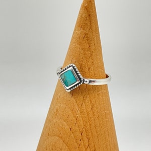 Diamond Shape Turquoise Ring // 925 Sterling Silver with Genuine Turquoise image 2