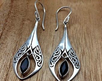 Pendientes colgantes de granate de Bali: plata de ley 925, hipoalergénicos