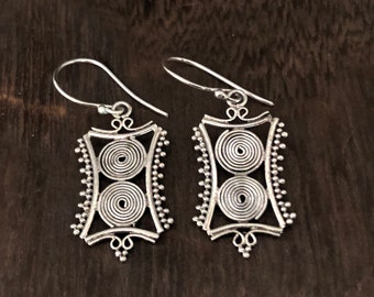 Bali Filigree Circles Earrings // Hand Beaded Bali Filigree Silver Earrings // 925 Sterling Silver