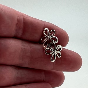 Double Flower Ring // 925 Sterling Silver // 2 Large Flowers Ring // Handmade // Sizes 7 to 10 Available image 5