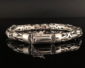 Flat Byzantine Bali Bracelet // 925 Sterling Silver // Measures 7.5 to 8.5 Inches // Secure Clasp