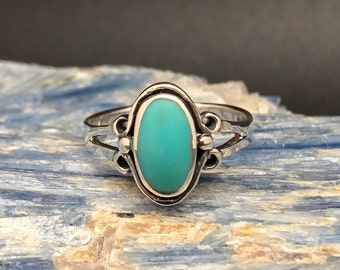 Turquoise Silver Ring // 925 Sterling Silver // Classic Setting // Turquoise  Ring