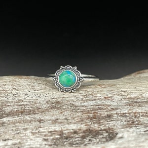 Round Shape Oxidized Turquoise Ring // 925 Sterling Silver with Genuine Turquoise