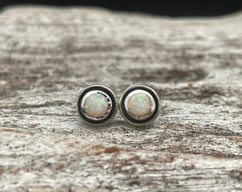 Opal Stud Earrings // 925 Sterling Silver // 7mm // Oxidized Design