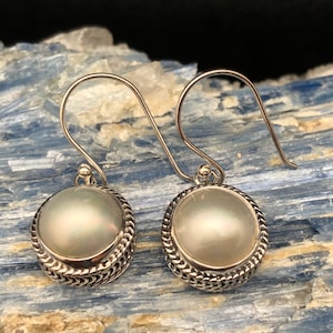 Pearl Earrings // 925 Sterling Silver // Bali Weave Setting // Silver Pearl Earrings