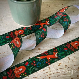 Ruban automne / hiver Woodland Fox Friends 25 mm par Berisfords.