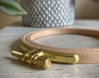 Beech with solid brass clasp embroidery hoop 8mm depth in approx sizes 4”, 5”, 6”, 7.5”, 8.5”, 10”, 11”, 12” to choose from by Nurge