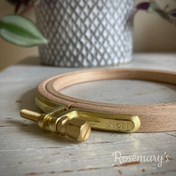 Beech with solid brass clasp embroidery hoop 8mm depth in approx sizes 4”, 5”, 6”, 7.5”, 8.5”, 10”, 11”, 12” to choose from by Nurge