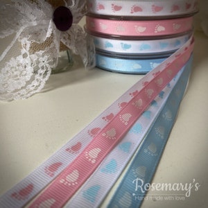Baby Füße aus 10 mm Band. Baby rosa/blau/weiß. 4 Farben zur Auswahl.