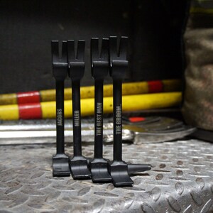 4er Set Halligan Flaschenöffner Taktische Schwarz Groomsmen Geschenke
