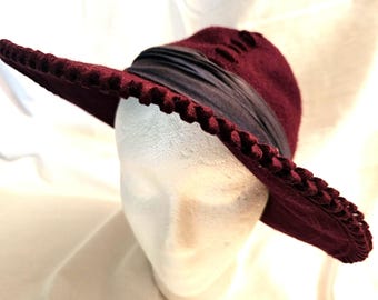 Vintage 1950s-60s Mohn Bros.  Maroon Wide Brimmed Felt  Hat, Intricate details, Blue Fabric Band. Generally Clean. Ships free or Fee Upgrade
