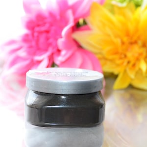 Deep-Cleaning Charcoal Mud Mask