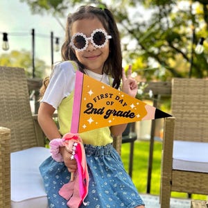 First and Last Day of School Pennant Flag (Printable), Back to School Sign, DIY School Flag, 1st Day of School Photo Prop, Instant Download