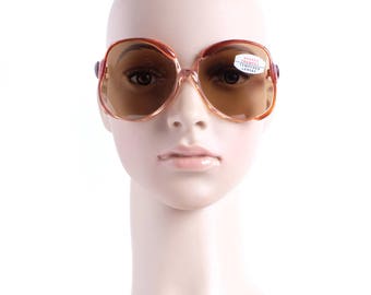 Sunglasses of 70 Stock new of time