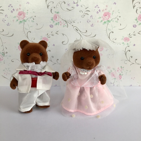 sylvanian bride and groom